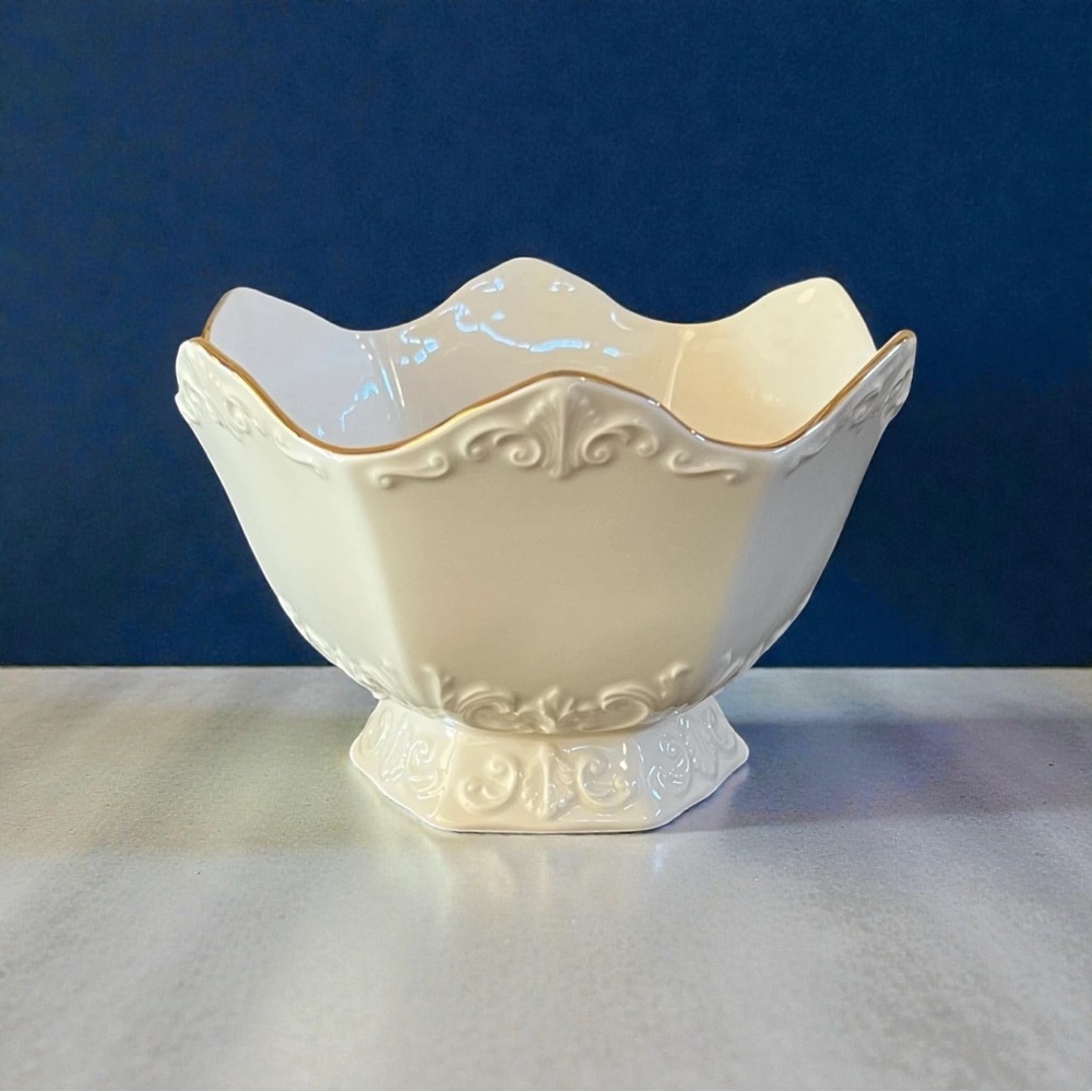 Lenox Langtry 7” Gold Rimmed Bowl